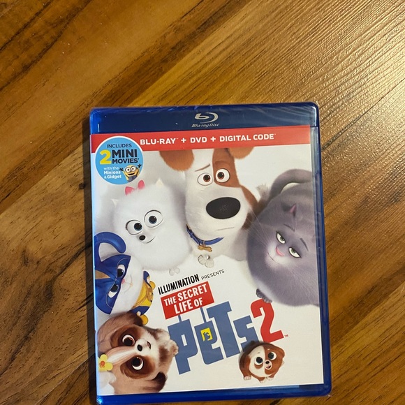THE SECRET LIFE OF PETS 2 Movie 🎥 Blue-Ray and DVD (New) - Picture 10 of 10